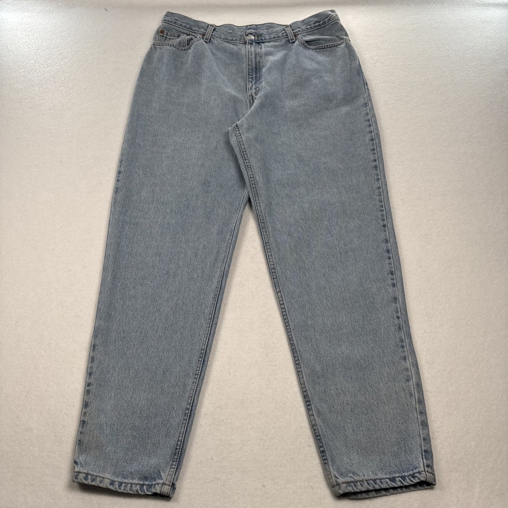 VTG Levi's 550 Relaxed Fit Tapered Leg Womens Size 18 M Lt Blue Mom Jeans 1999